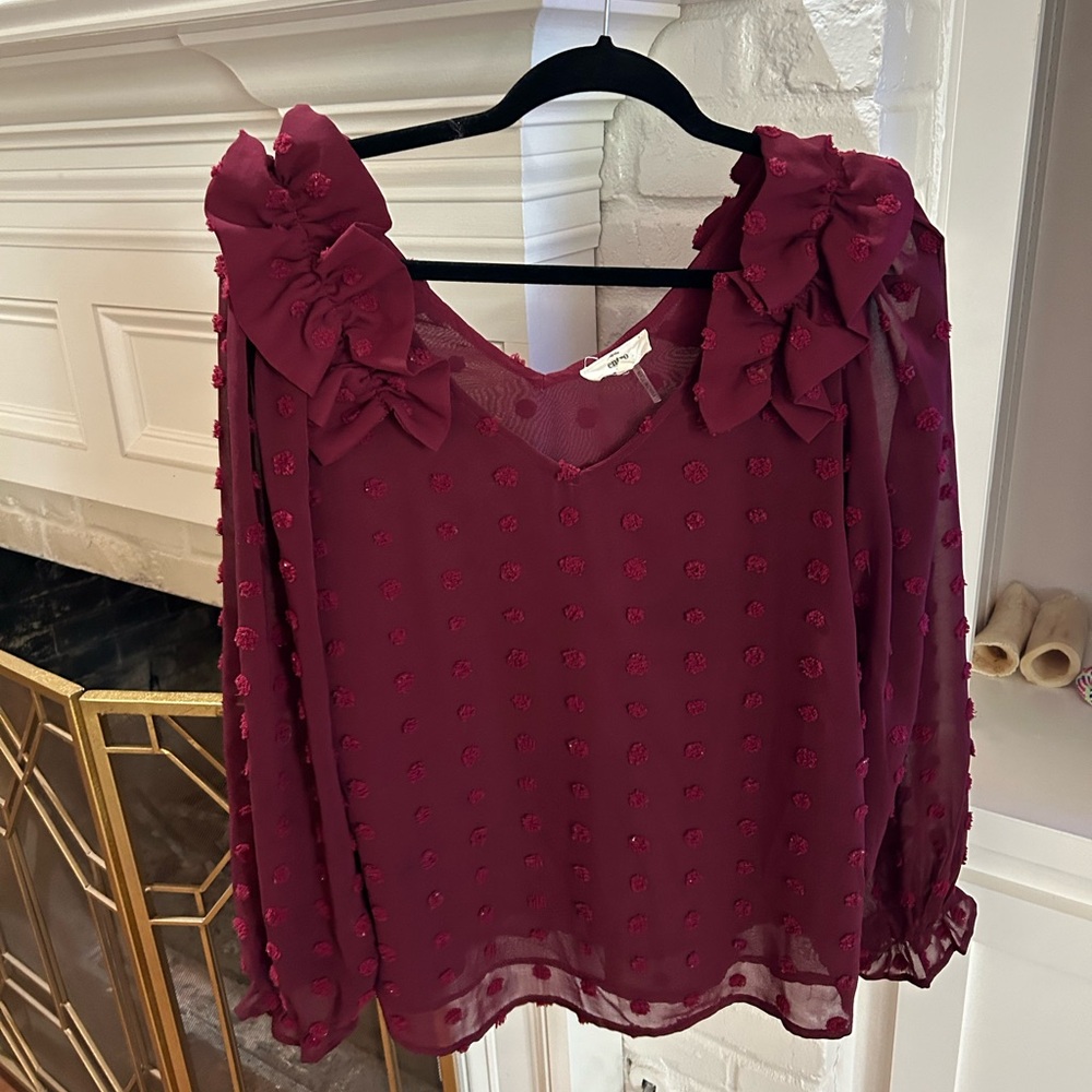 Cute Maroon Top!